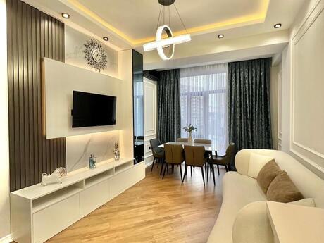 Elan №5777186 - Bakı, Gənclik m., 2 otaqlı, 65 m², 7/17 mərtəbə