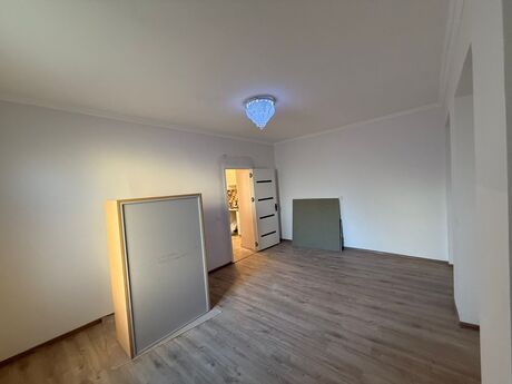 3 otaqlı köhnə tikili - Sahil m. - 41 m²