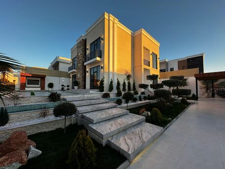 5 otaqlı həyət evi/bağ evi - Mərdəkan q. - 390 m²