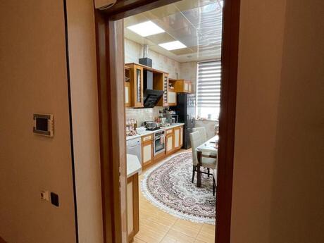 3-room apartment, 141 m², 8 Noyabr: 385 000 ₼ 5