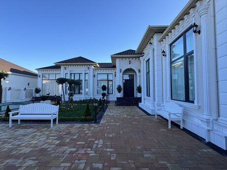 5 otaqlı həyət evi/bağ evi - Mərdəkan q. - 250 m²