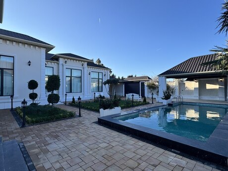 5 otaqlı həyət evi/bağ evi - Mərdəkan q. - 250 m²