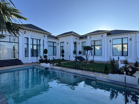 5 otaqlı həyət evi/bağ evi - Mərdəkan q. - 250 m²