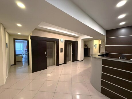 1-комн. офис - м. Шах Исмаил Хатаи - 32 м²
