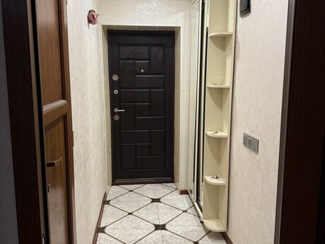2 otaq · 60 m² · 1/5 mərtəbə, Elmlər Akademiyası