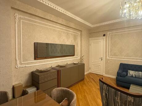 3-комн. новостройка - м. 20 января - 124 м²