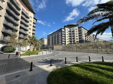 5 otaqlı yeni tikili - Ağ şəhər q. - 254 m²