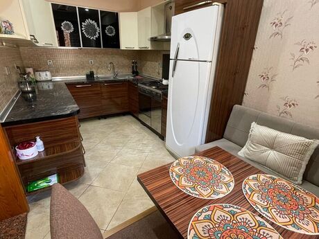6 otaqlı həyət evi, 250 m², Nəsimi: 460 000 ₼ 3