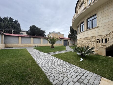 6 otaqlı həyət evi/bağ evi - Şah İsmayıl Xətai m. - 550 m²