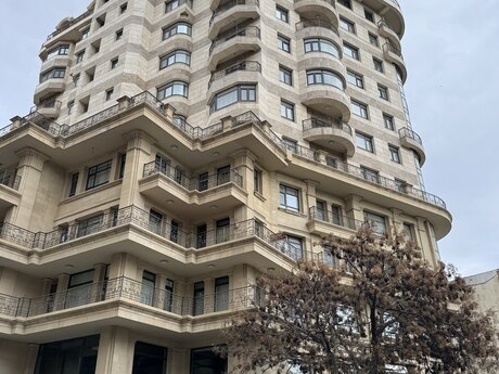 4 otaqlı yeni tikili - İçəri Şəhər m. - 208 m²