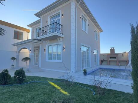 4 otaqlı həyət evi/bağ evi - Şüvəlan q. - 200 m²