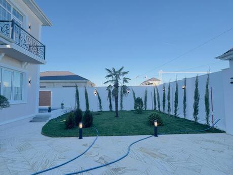 4 otaqlı həyət evi/bağ evi - Şüvəlan q. - 200 m²
