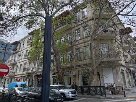 Объявление №5779480 - Баку, м. Низами, 1-комн., 30 м², 3/4 этаж