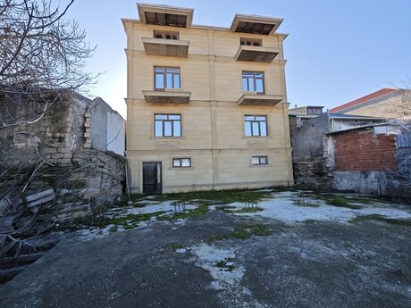 7-комн. дом/дача - пос. Бакиханова - 600 м²