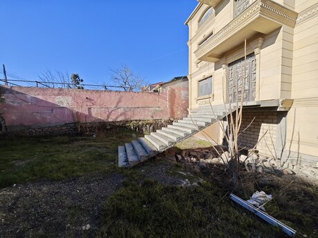 7-комн. дом/дача - пос. Бакиханова - 600 м²