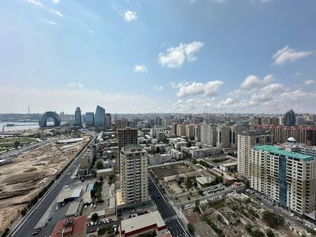 15 otaqlı ofis - Şah İsmayıl Xətai m. - 1600 m²