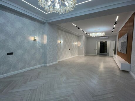 4 otaqlı yeni tikili - Şah İsmayıl Xətai m. - 172 m²