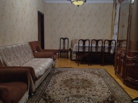 Elan №5780476 - Bakı, İnşaatçılar m., 2 otaqlı, 60 m², 4/5 mərtəbə