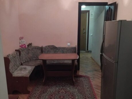 2-комн. вторичка - м. Иншаатчылар - 60 м²