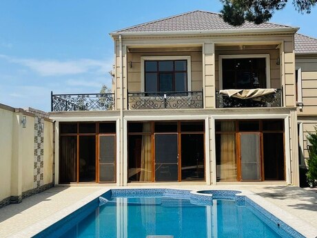 5 otaqlı həyət evi/bağ evi - Mərdəkan q. - 400 m²