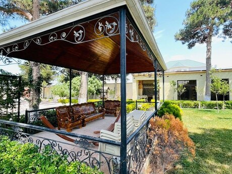 5 otaqlı həyət evi/bağ evi - Mərdəkan q. - 400 m²