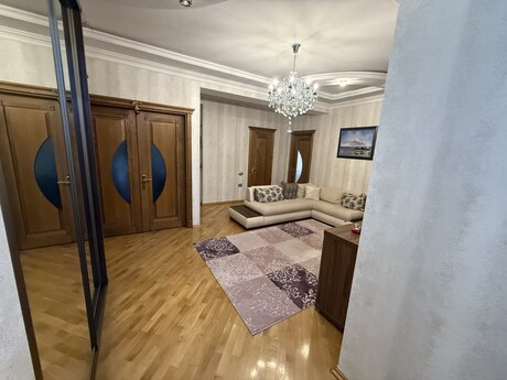 4 otaqlı yeni tikili - Badamdar q. - 160.3 m²