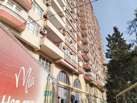 Объявление №5781014 - Баку, пос. Бадамдар, 4-комн., 168 м², 10/16 этаж