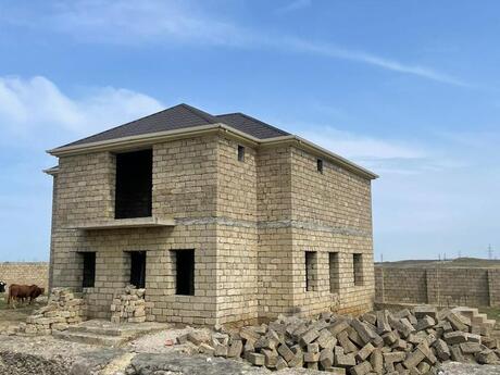 6 otaqlı həyət evi/bağ evi - Qala q. - 200 m²