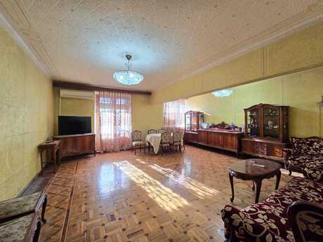4 otaqlı köhnə tikili - 28 May m. - 140 m²