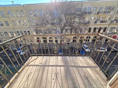 4 otaqlı mənzil, 140 m², 28 May: 425 000 ₼ 5