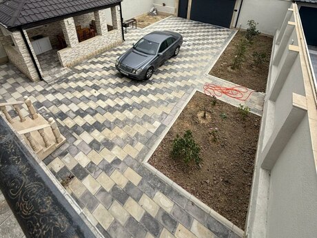 6 otaqlı həyət evi/bağ evi - Badamdar q. - 240 m²