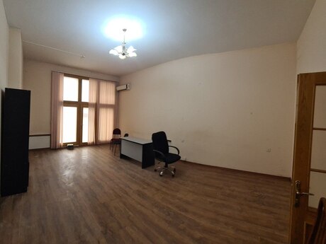 3 otaqlı ofis - Yasamal q. - 90 m²