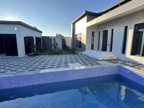 5 otaqlı həyət evi/bağ evi - Mərdəkan q. - 180 m²