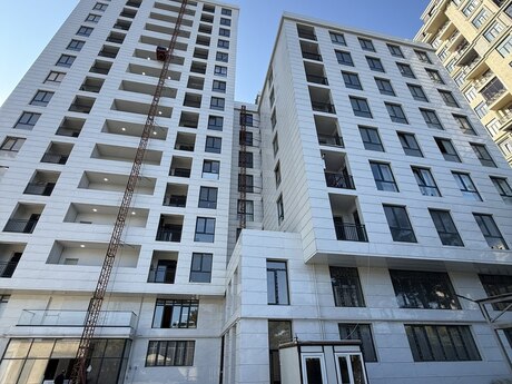 4 otaqlı yeni tikili - Nəsimi r. - 152 m²