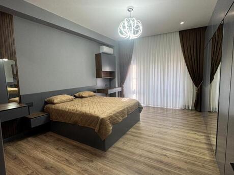 Ağ şəhərdə 3 otaqlı yeni tikili mənzil kirayə verilir, 135 m², 2 500 AZN/ay, şəkil 5 / 12