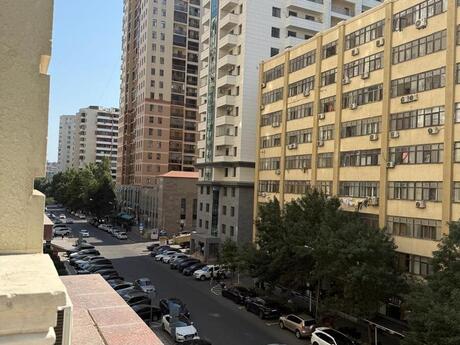 2 otaqlı yeni tikili - Elmlər Akademiyası m. - 70 m²