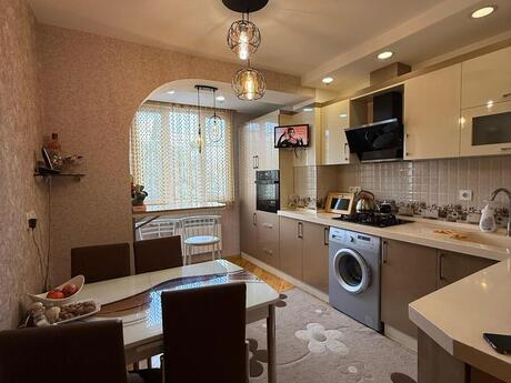 4 otaqlı köhnə tikili - Xətai r. - 115 m²