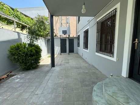 10-комн. дом/дача - м. Азадлыг проспекти - 300 м²