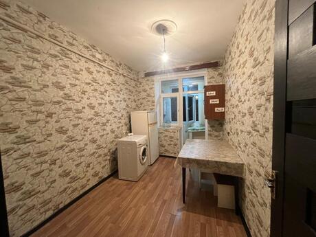 3 otaqlı köhnə tikili - Biləcəri q. - 65 m²