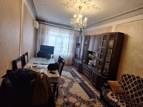 3 otaqlı köhnə tikili - Həzi Aslanov m. - 70 m²