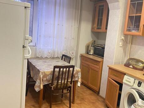 4 otaqlı köhnə tikili - Əhmədli m. - 110 m²