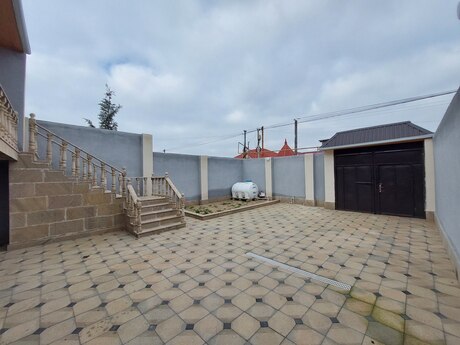4 otaqlı həyət evi/bağ evi - Hövsan q. - 143 m²