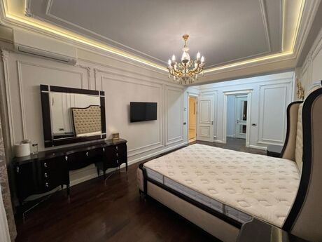 4 otaqlı yeni tikili - Elmlər Akademiyası m. - 180 m²