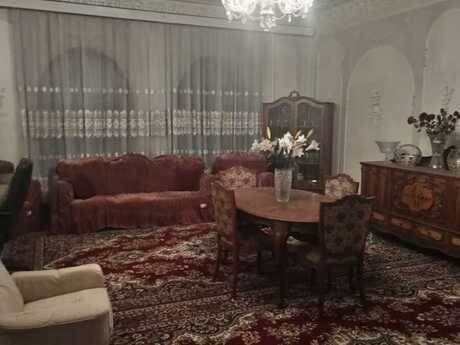 5 otaqlı həyət evi/bağ evi - İnşaatçılar m. - 500 m²