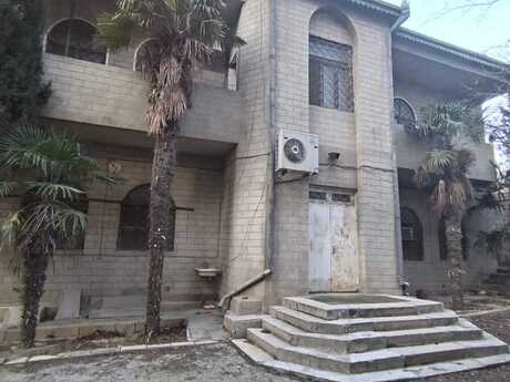Elan №5784764 - Bakı, İnşaatçılar m., 5 otaqlı, 500 m²