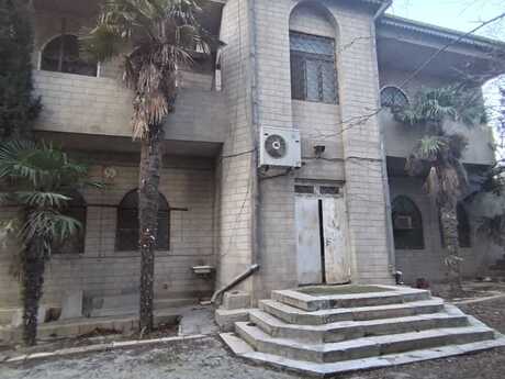 5 otaqlı həyət evi/bağ evi - İnşaatçılar m. - 500 m²