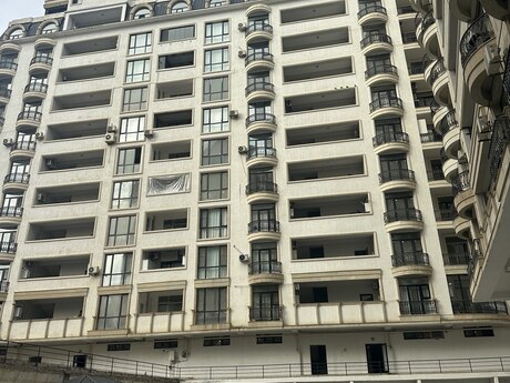 3 otaqlı yeni tikili - İçəri Şəhər m. - 124 m²