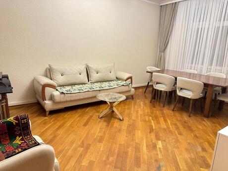 3 otaqlı köhnə tikili - Gənclik m. - 85 m²