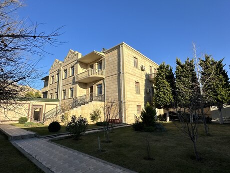 18-комн. дом/дача - пос. Новханы - 1400 м²