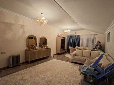6-комн. дом/дача - пос. Бадамдар - 250 м²